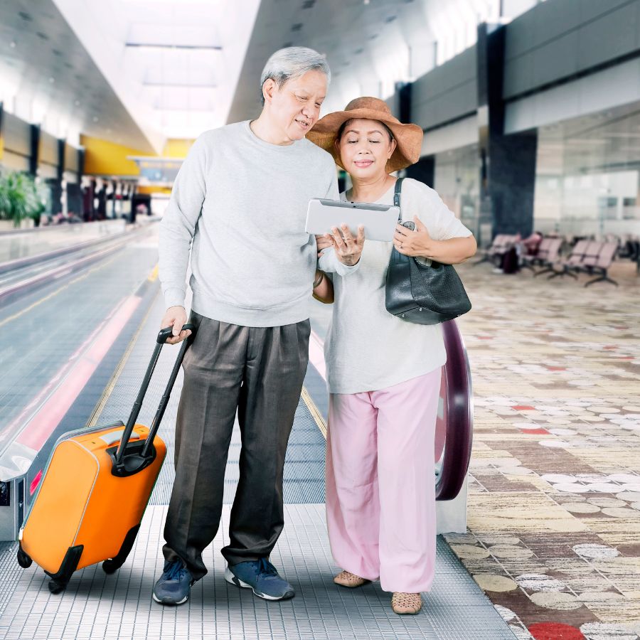 Người cao tuổi thường được xác định từ 60 tuổi trở lên